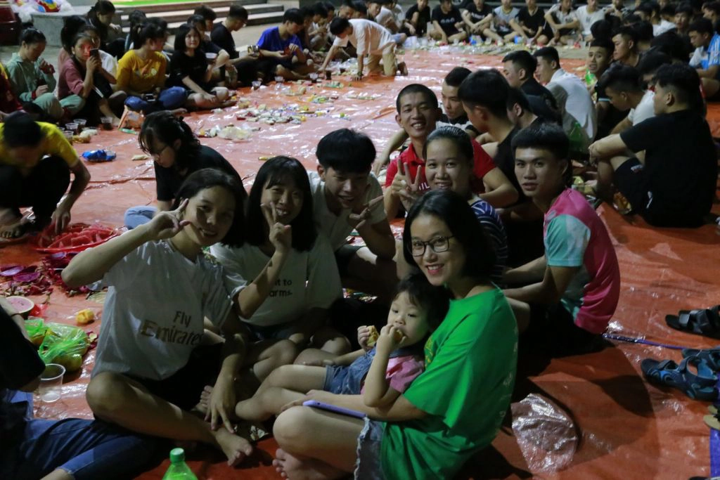 Trung thu cùng nhau của tân sinh viên CTECH