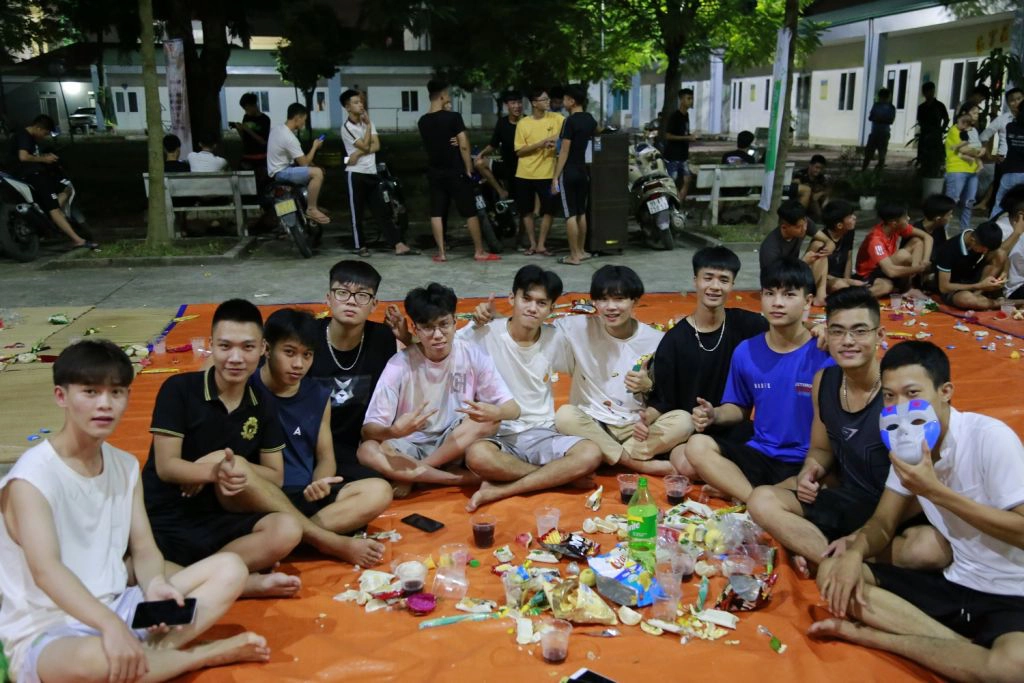 Trung thu cùng nhau của tân sinh viên CTECH