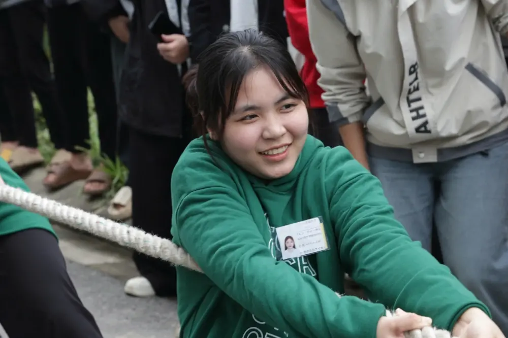 2025年春祭りの一環として開催された綱引き大会の予選で、決勝進出の8チームが決定しました。